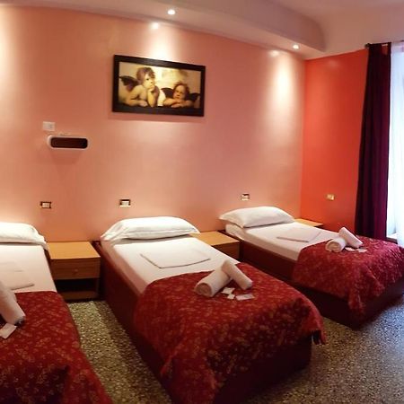 Legend R.G. Hostel Rome Exterior photo