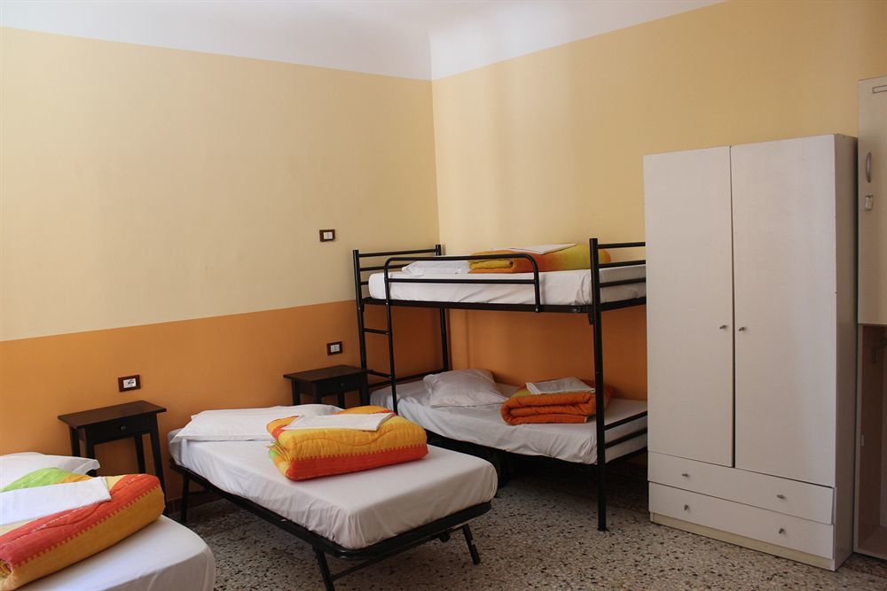 Legend R.G. Hostel Rome Exterior photo