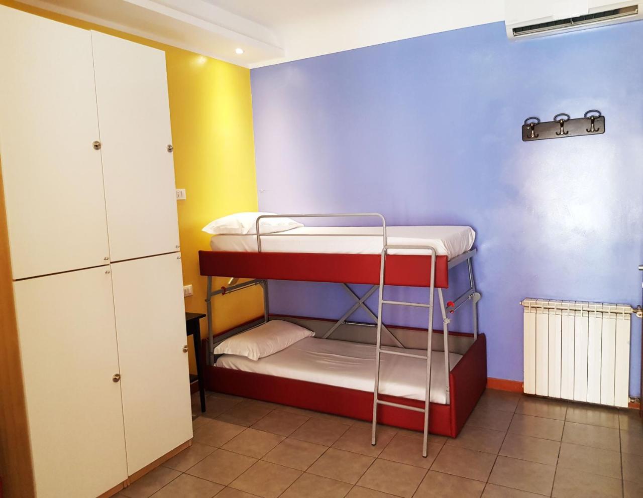 Legend R.G. Hostel Rome Exterior photo